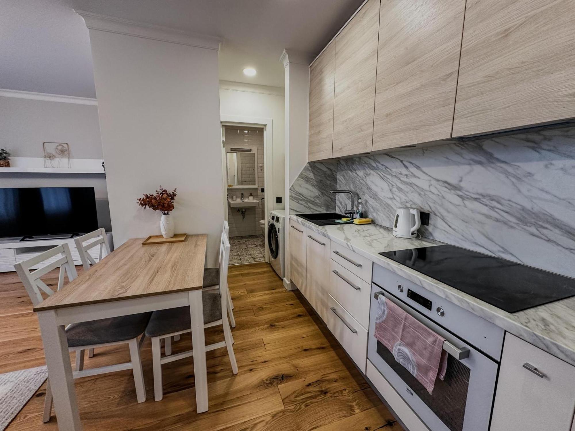 One Bedroom Promenade Apartment Riga Dış mekan fotoğraf