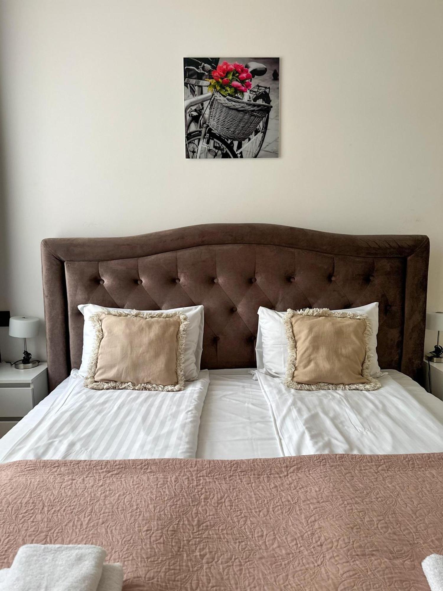 One Bedroom Promenade Apartment Riga Dış mekan fotoğraf