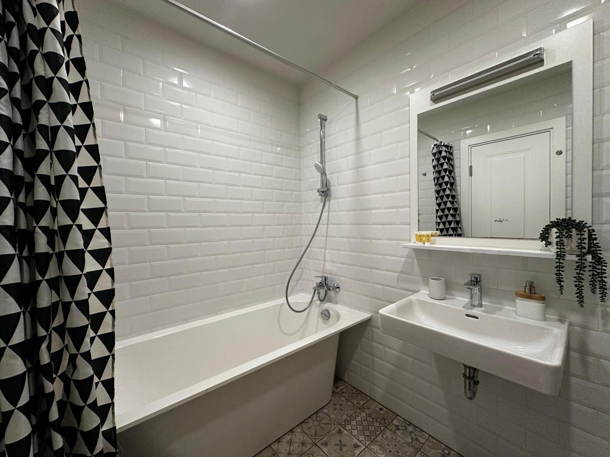 One Bedroom Promenade Apartment Riga Dış mekan fotoğraf
